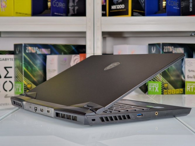 Gaming Laptop MSI GP66 Leopard - GARANTIE 12M | 15,6" 144Hz | Intel Core i7-10750H | RTX 3070 140W | 16 GB | 512 SSD | WIN11