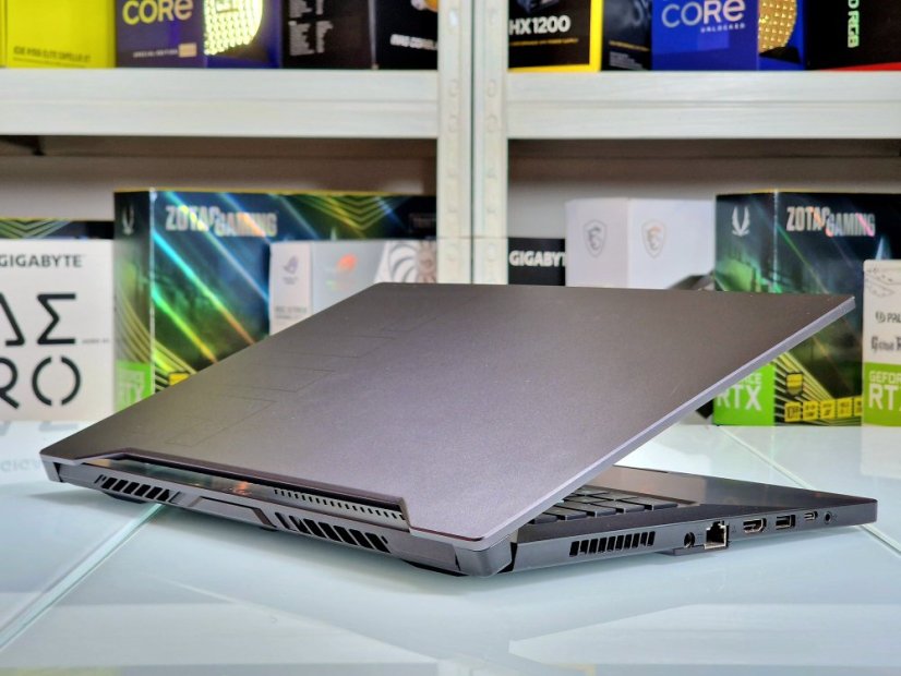 Laptop do gier ASUS TuF Dash 15 – GWARANCJA 12M | 15,6" 144Hz | Intel Core i7-11370H | RTX 3070 8GB | 16GB | 512 SSD | WIN11
