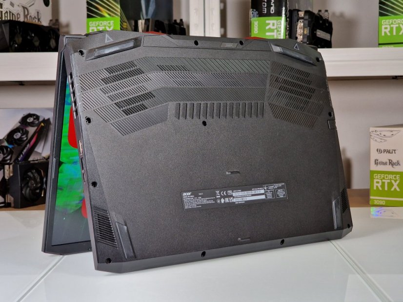 Herný notebook Acer Nitro 5 - ZÁRUKA 12M | 17,3" 144Hz FullHD | AMD Ryzen 7 5800H | RTX 3080 8GB | 32GB | 1TB SSD | WIN11