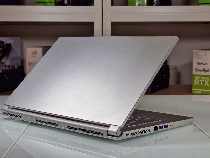 Gaming Laptop MSI Creator P65 Refurbished - GARANTIE 12M | 15,6" FullHD | Intel Core i7-8750H | GTX 1060 6GB | 16 GB | 512 GB SSD | WIN11