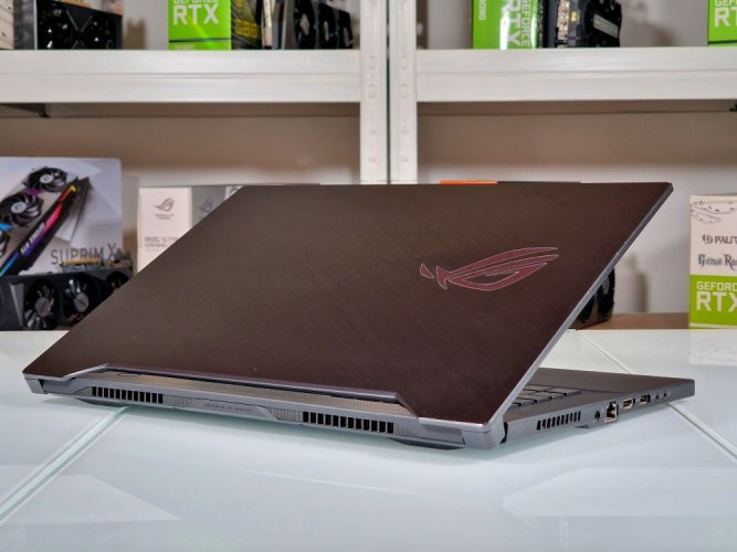 Herní notebook ASUS Zephyrus  | ZÁRUKA 12M | 15,6" 144Hz FullHD | Intel Core i7-9750H | GTX 1660Ti 6GB | 16GB RAM | 512 SSD | WIN11