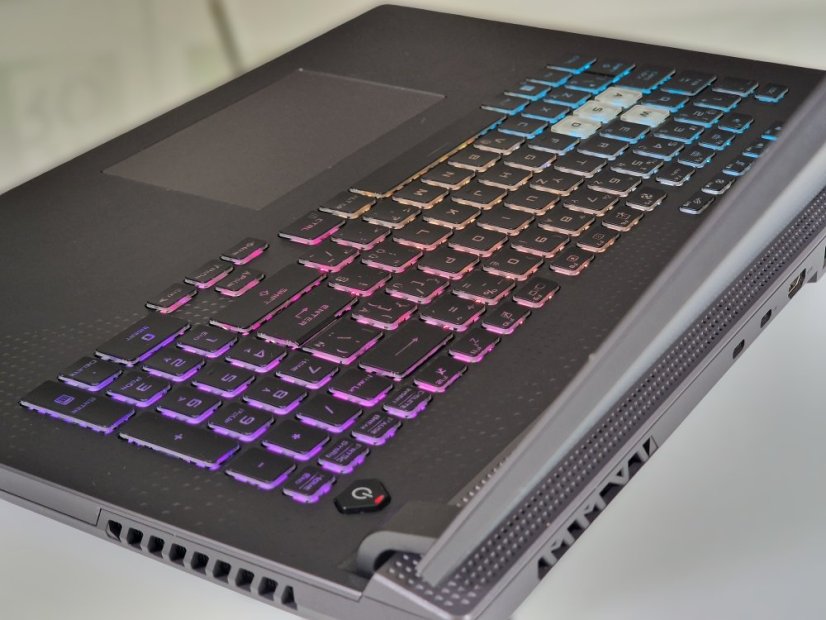 PC Portable Gamer ASUS RoG Strix G17 • GARANTIE 12M • 17,3 QHD 165Hz • AMD Ryzen 9 5900HX • RTX 3070 8GB • 16GB • 1000 SSD • WIN11