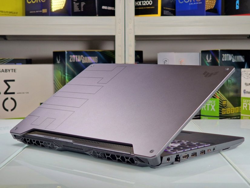 Herný notebook ASUS TuF Gaming A15 • ZÁRUKA 12M • 15,6 144Hz • AMD RYZEN 7 5800H • RTX 3070 8GB • 16 GB • 512 SSD • WIN11