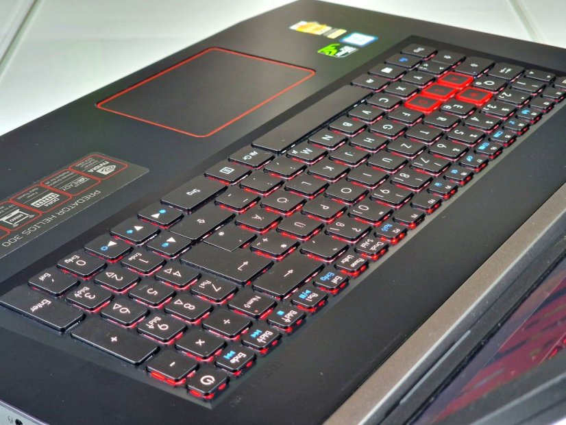 Gaming-Laptop Acer Predator Helios 300 Refurbished - GARANTIE 12M | 15,6" FullHD | Intel Core i5- 7300HQ | GTX 1060 6GB | 16 GB | 128 SSD+1TB HDD | WIN11
