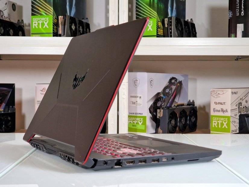 Herní notebook ASUS TuF Gaming F15 - ZÁRUKA 12M |15,6" 144Hz | Intel Core i5-10300H | UHD Graphics | 16GB | 512 SSD | WIN11
