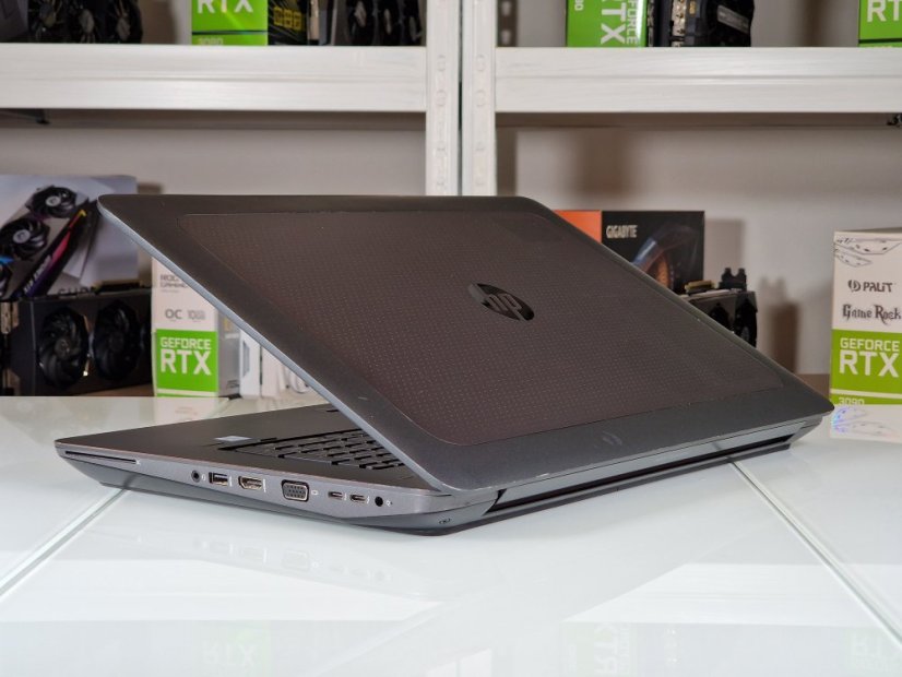 Laptop HP ZBook 17 G3 Refurbished - GARANTIE 12M | 17,3" Full HD | Intel Core i7-6820HQ | NVIDIA Quadro M3000M 4GB | 16 GB DDR4 | 512 SSD | WIN11 Pro