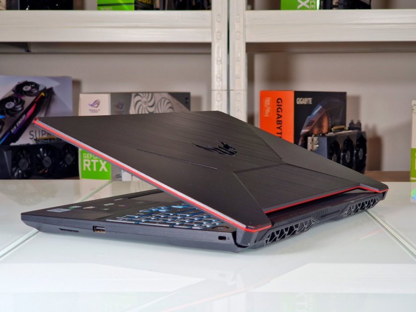 Herní notebook ASUS TuF Gaming F15 • ZÁRUKA 12M • 15,6 144Hz • Intel Core i5-10300H • GTX 1650 • 16GB • 512 SSD • WIN11