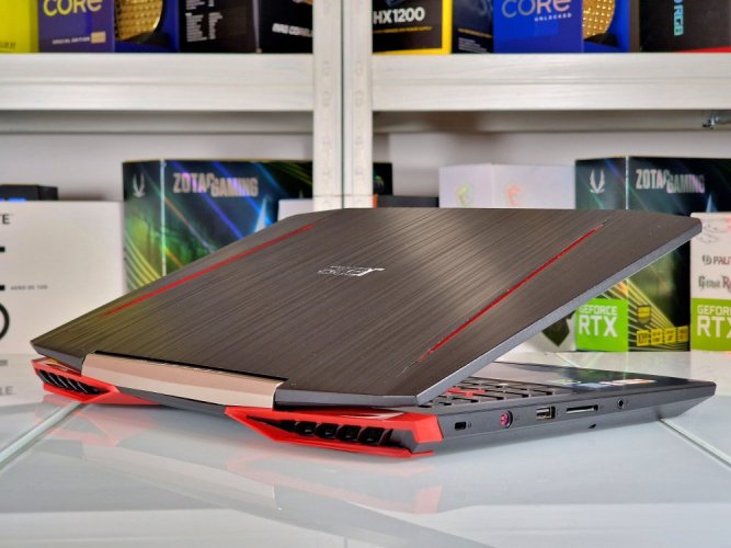 Laptop gamingowy Acer Aspire VX - ZÁRUKA 12M | 15,6" Full HD | Intel Core i5-7300HQ | GTX 1050 Ti 4GB | 16 GB | 256 SSD+1 TB HDD | WIN11
