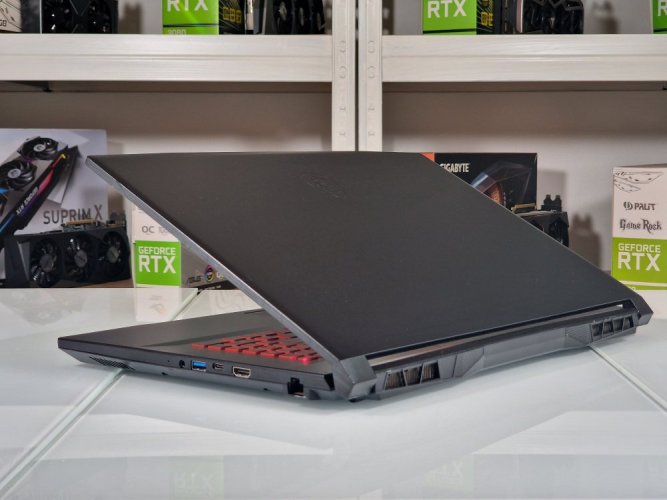 Gaming Laptop MSI Katana GF76 - GARANTIE 12M | 17,3" 144Hz | Intel Core i7-11800H | 16 GB | RTX 3060 6 GB | 512 GB SSD | WIN11