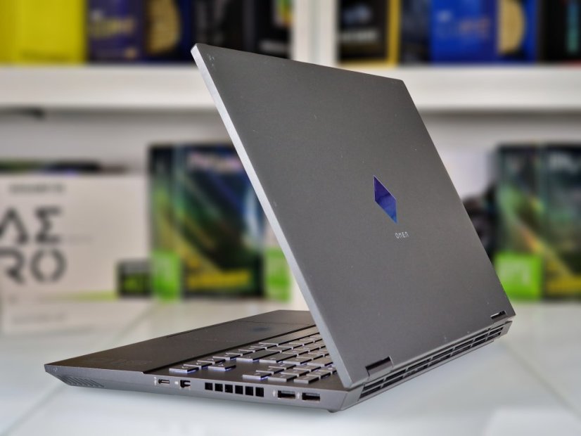Herný notebook HP Omen 15 • ZÁRUKA 12M • 15,6 144Hz • AMD Ryzen 7 4800H • RTX 2060 6GB • 16GB • 512 SSD • WIN11