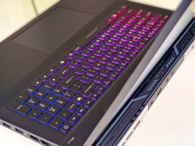Herný notebook Acer Predator Helios Neo 16 • ZÁRUKA 12M • 16 QHD 240Hz • Intel Core i9-14900HX • RTX 4070 8GB • 32GB DDR5 • 1TB SSD • WIN11