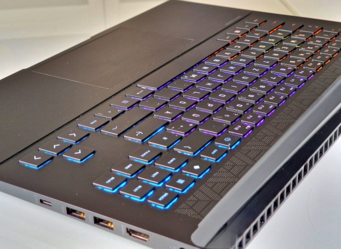 Gaming Laptop HP Omen 16 - GARANTIE 12M | 16,1" 144Hz | Intel Core i5-13420H Raptor Lake | RTX 4050 6GB | 16GB DDR5 | 512 SSD | WIN11