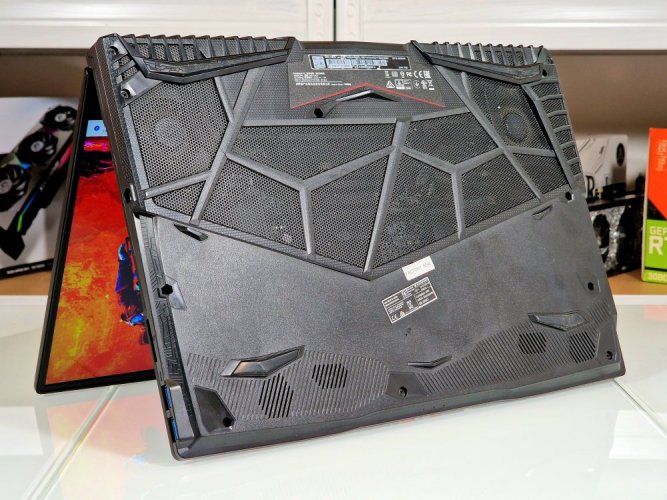 Herný notebook MSI GL65 Leopard - ZÁRUKA 12M | 15,6" 144Hz | Intel Core i7-10750H | RTX 2060 6GB | 16 GB | 256 SSD +1TB HDD