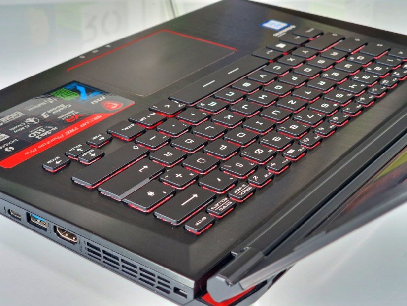 Gaming Laptop MSI GS43 Phantom Gebraucht - GARANTIE 12M | 14" FullHD | Intel Core i7-7700HQ | 16GB | GTX 1060 6GB | 256 SSD | WIN11