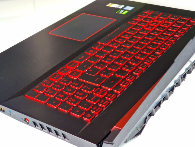 Gaming Laptop Acer Nitro 5 • GARANTIE 12M • 17,3 FHD • i5-9300H • GTX 1660Ti 6GB • 16GB • 512 SSD • WIN11