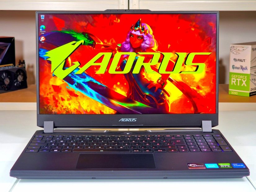 Gaming Laptop GIGABYTE AORUS 15 • GARANTIE12M •15,6 165Hz  QHD • Intel Core i5-12500H • 32 GB DDR5 • RTX 3080 Ti 16GB • 1000 GB SSD • WIN11