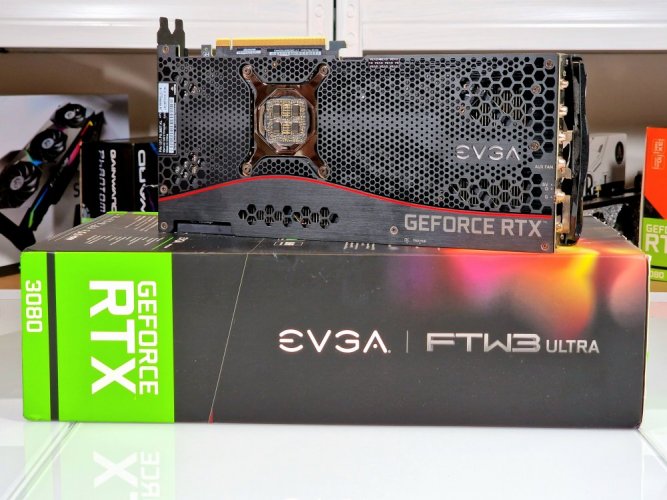 Grafická karta EVGA GeForce RTX 3080 FTW3 ULTRA 10 GB - ZÁRUKA 12M