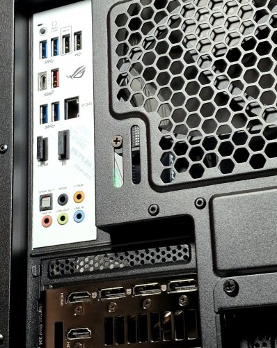 Herní PC sestava compraider - ZÁRUKA 24M | AMD Ryzen 5 | RTX 3070 8GB | 16GB | 1 TB SSD