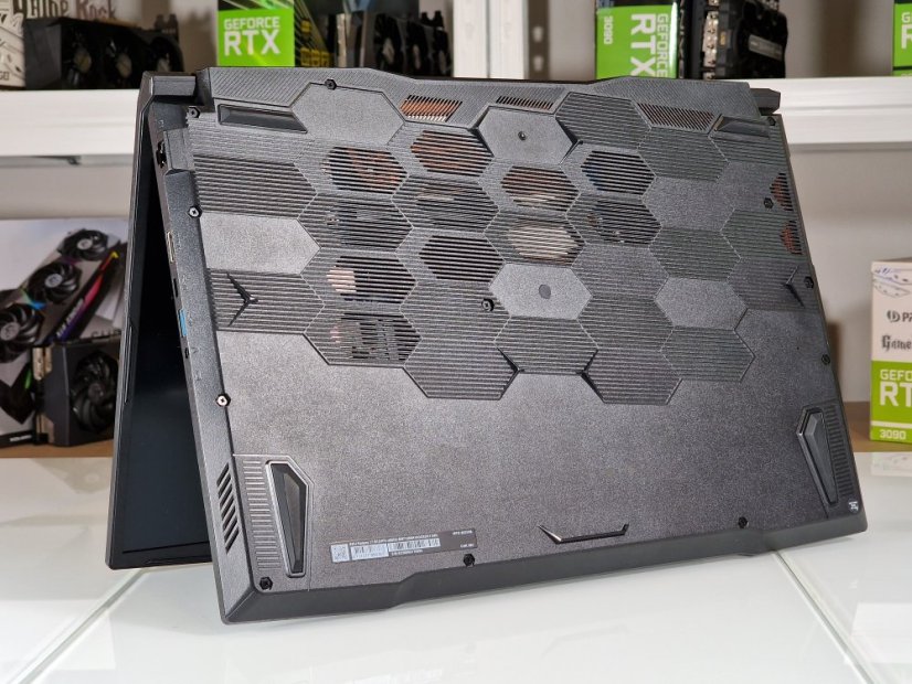 Laptop gamingowy MSI KATANA 17 B12V - GWARANCJA 24M | 17,3" 144 Hz | Intel Core i7-12650H | RTX 4060 8 GB | 16 GB DDR5 | 1000 SSD | WIN11