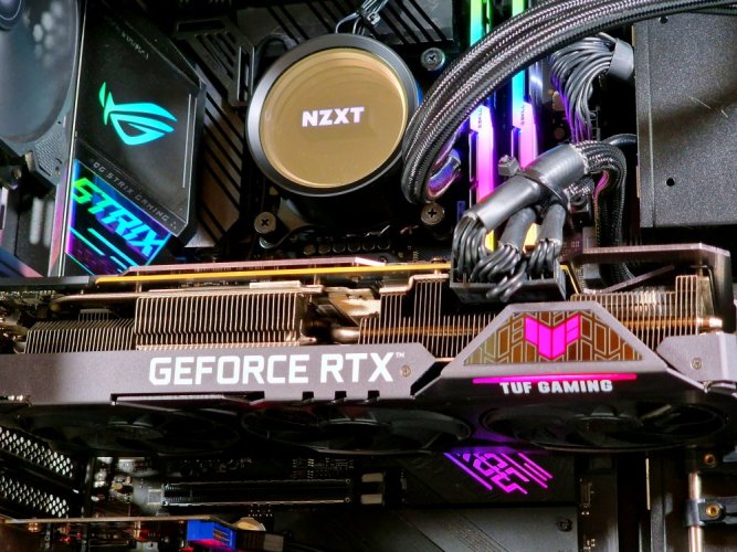 Gaming PC compraider CONFIG - GARANTIE 24M | Intel Core i7-13700KF+WATER COOLING | RTX 3090 24GB  | 32GB DDR5 | 2TB SSD | WIN11