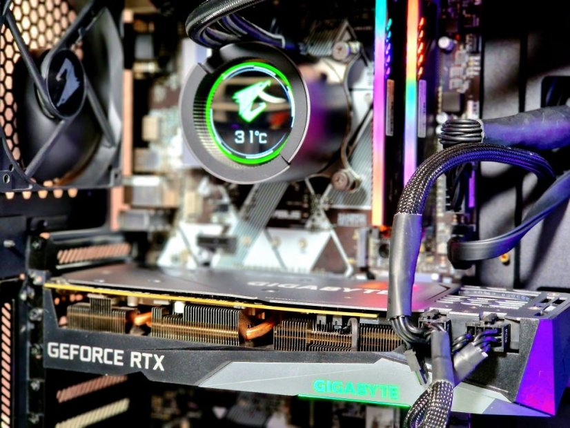 Herní PC compraider - ZÁRUKA 12M | Intel Core i5-9600KF+vodní chlazení AORUS 360 | RTX 3070 8GB | 16 GB | 512 SSD