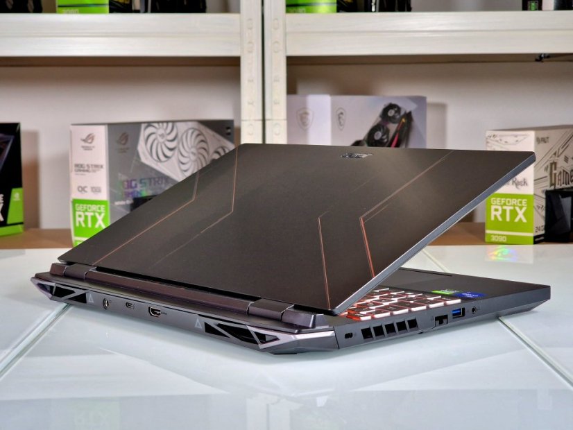 Herní notebook Acer Nitro 5 • ZÁRUKA 12M • 15,6 QHD 165Hz • i5-12450H • RTX 4060 8GB • 16GB DDR5 • 1000 SSD • WIN11