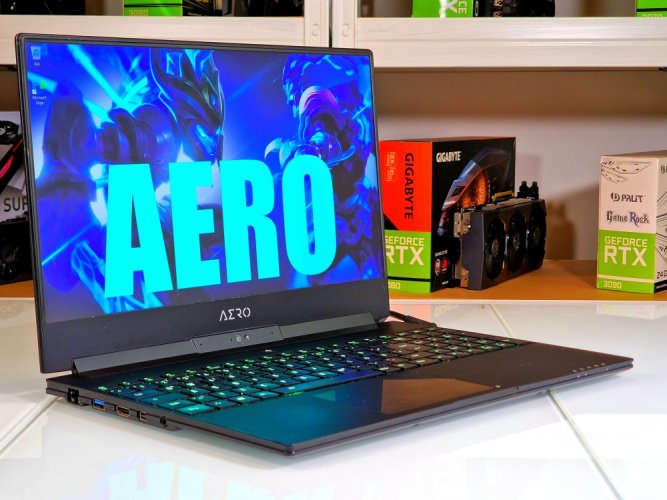 Herný notebook GIGABYTE AERO 15 - ZÁRUKA 12M | 15,6" 144Hz | Intel Core i7-8750H | 32GB | GTX 1070 8GB | 1000 SSD | WIN11