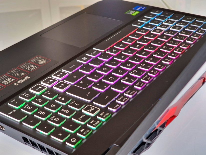 Gaming Laptop Acer Nitro 5 Gebraucht - GARANTIE 12M | 15,6" 144Hz | Intel Core i7-11800H | RTX 3070 8GB | 16GB | 512 SSD | WIN11