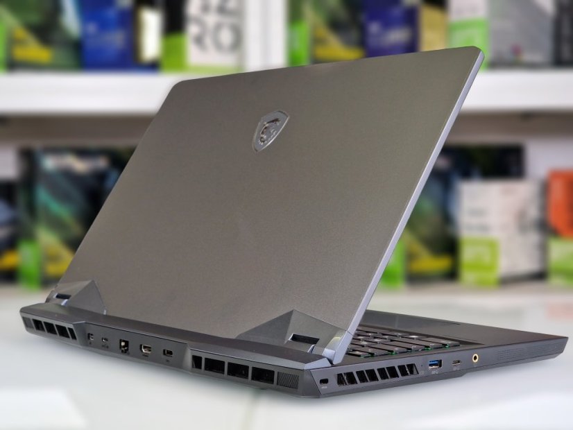 Gaming Laptop MSI Raider GE76 • GARANTIE 12M • 17,3  240Hz • Intel Core i7-10870H • RTX 3060 • 16GB  • 1000 SSD • WIN11
