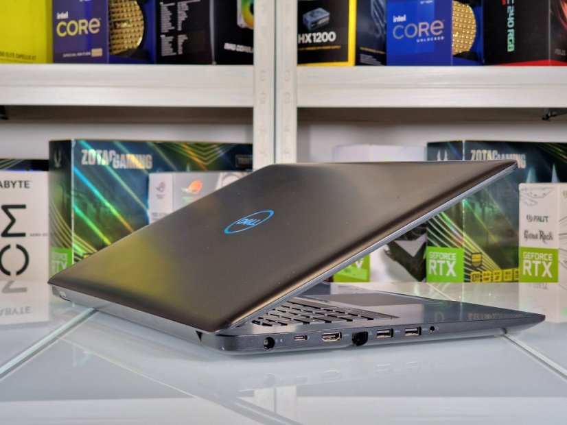 Gaming Laptop Dell G3 Gaming - ZÁRUKA 12M | 17,3" FullHD | Intel Core i7-8750H | GTX 1050 Ti 4GB | 16GB | 128 SSD + 1 TB | WIN 11