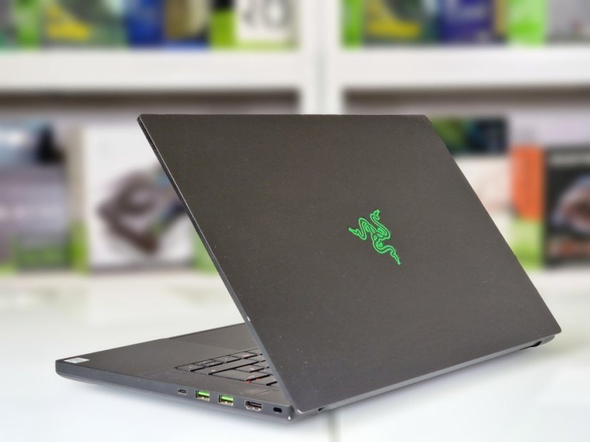 Herní notebook Razer Blade 15 • ZÁRUKA 12M • 15,6 300Hz • Intel Core i7-10875H • 16GB • RTX 2070 8GB • 512 SSD • WIN11