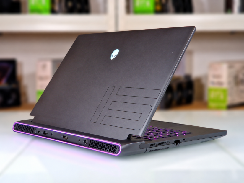 PC Portable Gamer Dell Alienware M15 R2 • GARANTIE 12M • 15,6 144Hz • i7-9750H • RTX 2080 8GB • 16GB • 512 SSD • WIN11