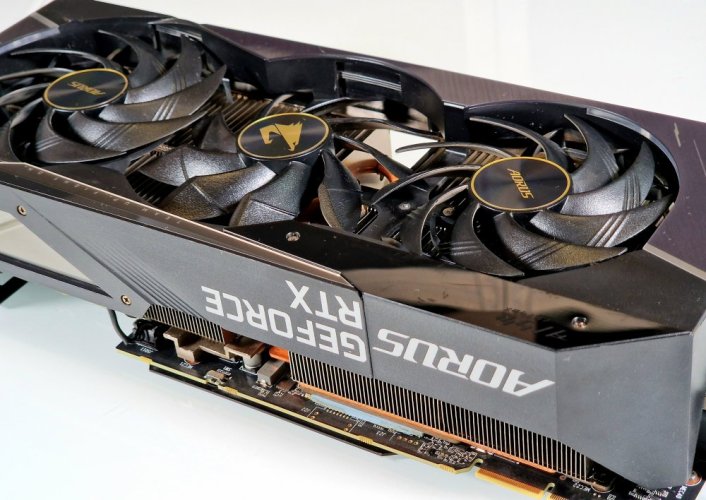 Grafická karta GIGABYTE AORUS GeForce RTX 3090 XTREME 24 GB - ZÁRUKA 12M