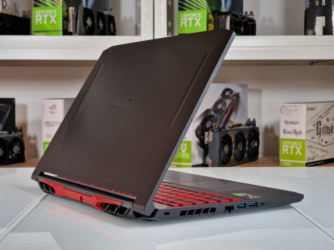 Gaming Laptop Acer Nitro 5 - GARANTIE 12M | 15,6" 144Hz | AMD Ryzen 5 4600H | GTX 1650 Ti | 16 GB | 512 SSD | WIN11