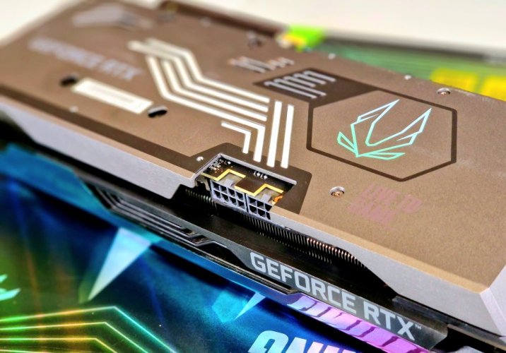 Grafikkarte gebraucht ZOTAC GAMING GeForce RTX 3080 AMP HOLOBLACK 10GB - GARANTIE 12M