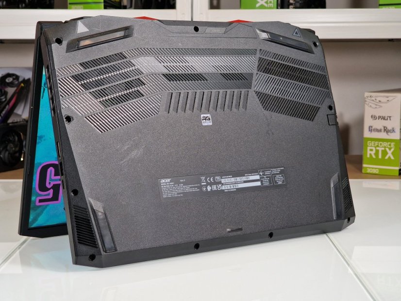 Herní notebook Acer Nitro 5 - ZÁRUKA 12M | 15,6" 144Hz | Intel Core i5-10300H | RTX 3060 6GB | 16GB | 512 GB SSD | WIN11