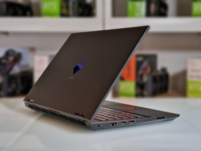 Herní notebook HP Omen 15 • ZÁRUKA 12M • 15,6 144Hz • Intel Core i7-10750H • RTX 2070 8GB • 16GB • 512 SSD • WIN11
