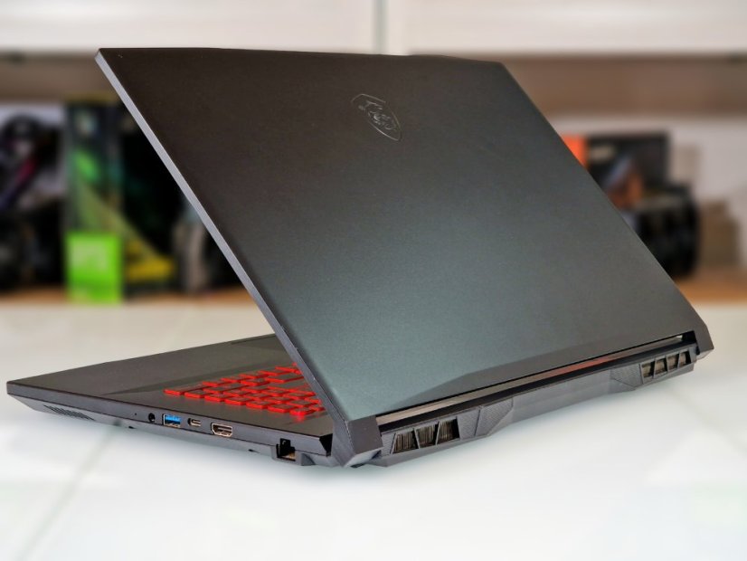 Herní notebook MSI Katana GF76 •  ZÁRUKA 12M • 17,3 144Hz • Intel Core i7-11800H • 16GB • RTX 3070 • 1000 SSD • WIN11