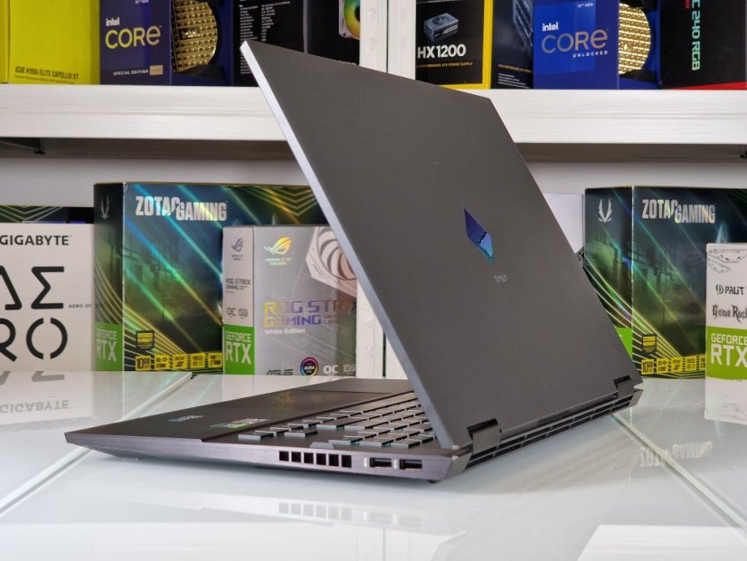 Herní notebook HP Omen 15 - ZÁRUKA 12M | 16,1" 144Hz | AMD Ryzen 7 5800H | RTX 3070 8GB | 16GB | 1000 SSD | WIN11