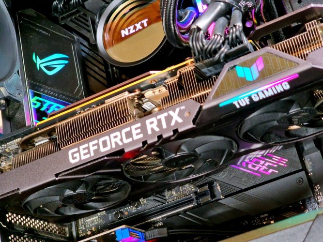 Gaming PC compraider CONFIG - GARANTIE 24M | Intel Core i7-13700KF+WATER COOLING | RTX 3090 24GB  | 32GB DDR5 | 2TB SSD | WIN11