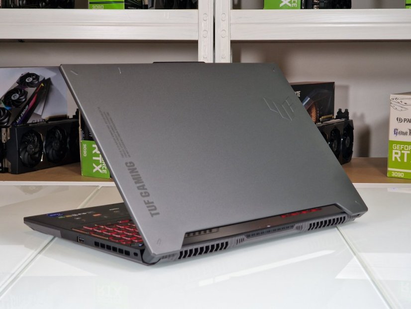 Herní notebook ASUS TUF GAMING F15 - ZÁRUKA do 2025/06/29  | 15,6" 144Hz | Intel Core i7-12700 | RTX 4060 8GB | 16GB | 512 SSD | WIN11