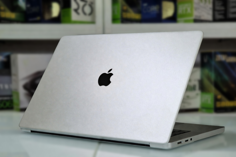 Apple MacBook Pro 14 2023 M2 • GARANTIE 12M • 14 LIQUID RETINA XDR • M2 10-CORE CPU • 16-CORE GPU • 16GB • 512 SSD • MACOS