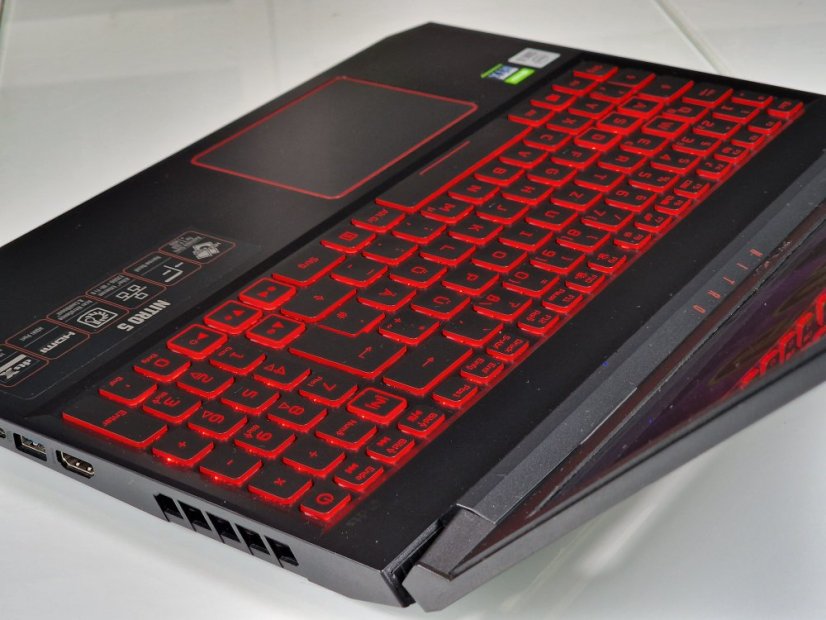 Herný notebook Acer Nitro 5 - ZÁRUKA 12M | 15,6" 144Hz | Intel Core i5-10300H | RTX 3050 | 16GB | 512 GB SSD | WIN11