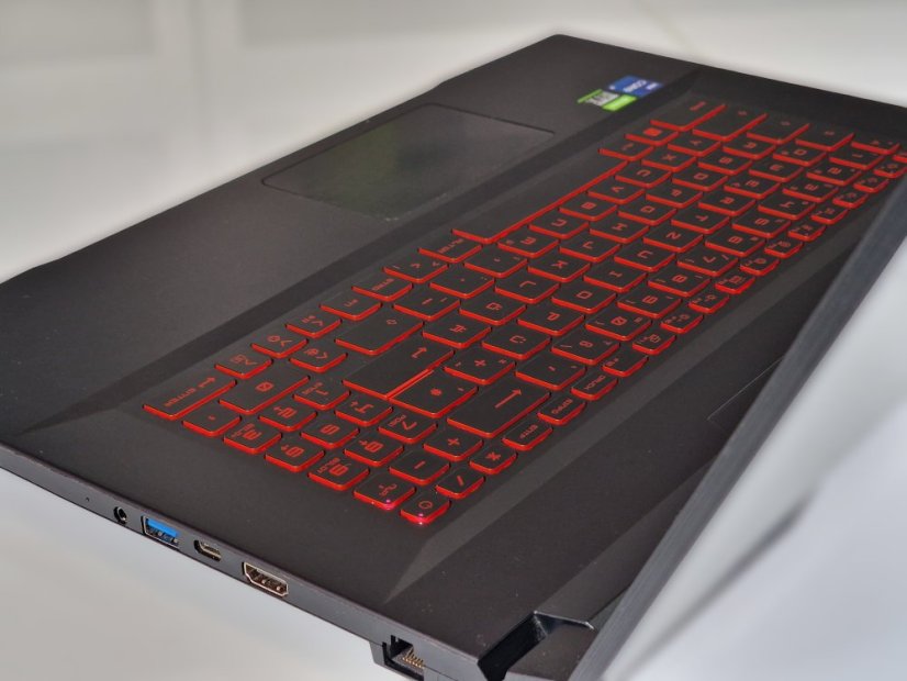 Herný notebook MSI Katana GF76 •  ZÁRUKA 12M • 17,3 144Hz • Intel Core i7-11800H • 16GB • RTX 3070 • 512 SSD • WIN11