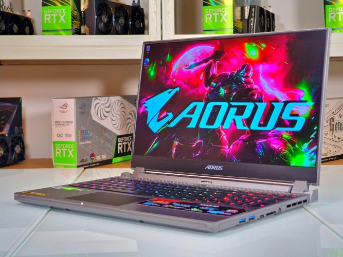 Herní notebook GIGABYTE AORUS 15 - ZÁRUKA 12M | 15,6" 144Hz | Intel Core i7-10750H | 16 GB | RTX 2070 8GB | 512 GB SSD | WIN11