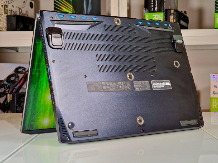 Herní notebook Acer Predator Triton 500 • ZÁRUKA 12M • 15,6 144Hz • Intel Core i7- 9750H • RTX 2080 8GB • 16 GB • 1000 SSD • WIN11