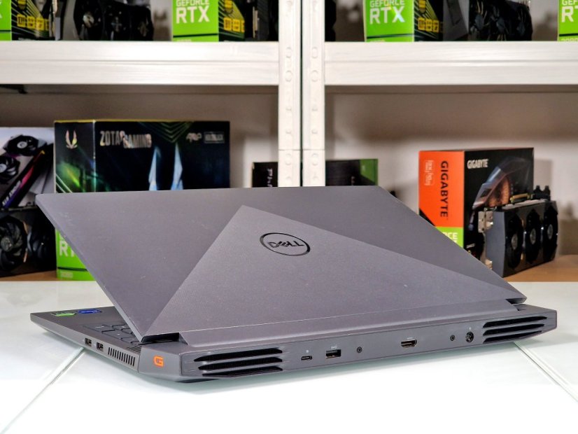 Laptop do gier Dell Gaming G15 - GWARANCJA 12M | 15,6" 120 Hz | Intel Core i7-11800H | RTX 3050 | 16 GB | 512 SSD