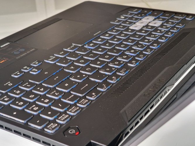 Laptop gamingowy ASUS TuF Gaming A15 - GWARANCJA 12M | 15,6" 144Hz | AMD RYZEN 7 5800H | RTX 3070 8GB | 16 GB | 512 SSD | WIN11