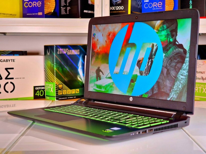 Herní notebook HP Pavilion Gaming 15 • ZÁRUKA 12M • 15,6 FHD • Intel Core i7-6700HQ • GTX 950 4GB • 16 GB • 128 SSD + 2 TB HDD • WIN11