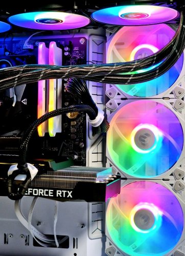 Herné PC compraider - ZÁRUKA 24M | AMD Ryzen 9 3900X+vodné AIO RGB chladenie Arctic Liquid 360 | RTX 3070 8GB  | 32GB | 1000 SSD